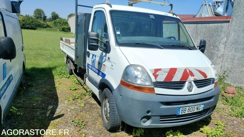RENAULT MASTER - 2010 - 307041 KM - Furgão: foto 1 RENAULT MASTER - 2010 - 307041 KM - Furgão: foto 1