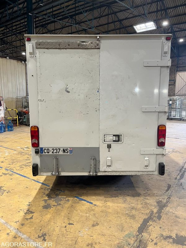 RENAULT MASTER - 2013 - 130914 Kms - Furgão: foto 4 RENAULT MASTER - 2013 - 130914 Kms - Furgão: foto 4