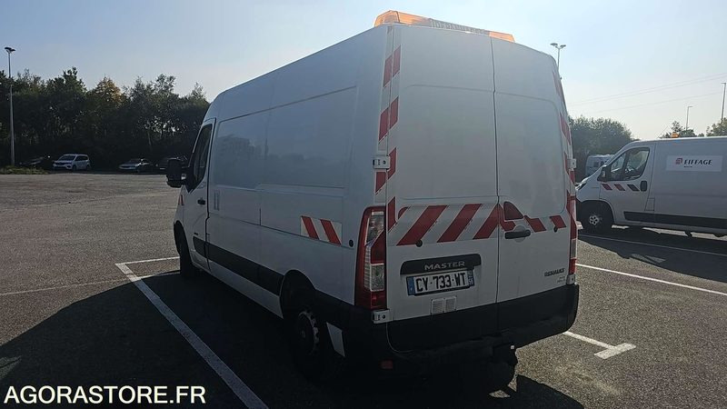 RENAULT MASTER - 2013 / 266123KM - (CY733WT) - Furgão: foto 3 RENAULT MASTER - 2013 / 266123KM - (CY733WT) - Furgão: foto 3