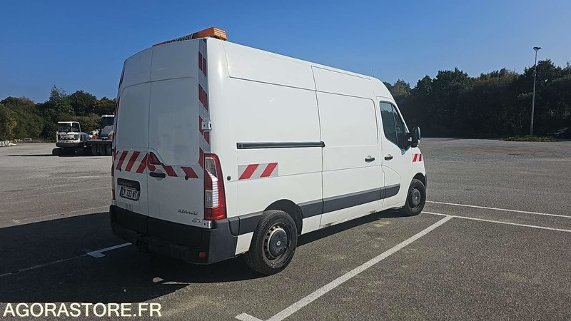 RENAULT MASTER - 2013 / 266123KM - (CY733WT) - Furgão: foto 4 RENAULT MASTER - 2013 / 266123KM - (CY733WT) - Furgão: foto 4