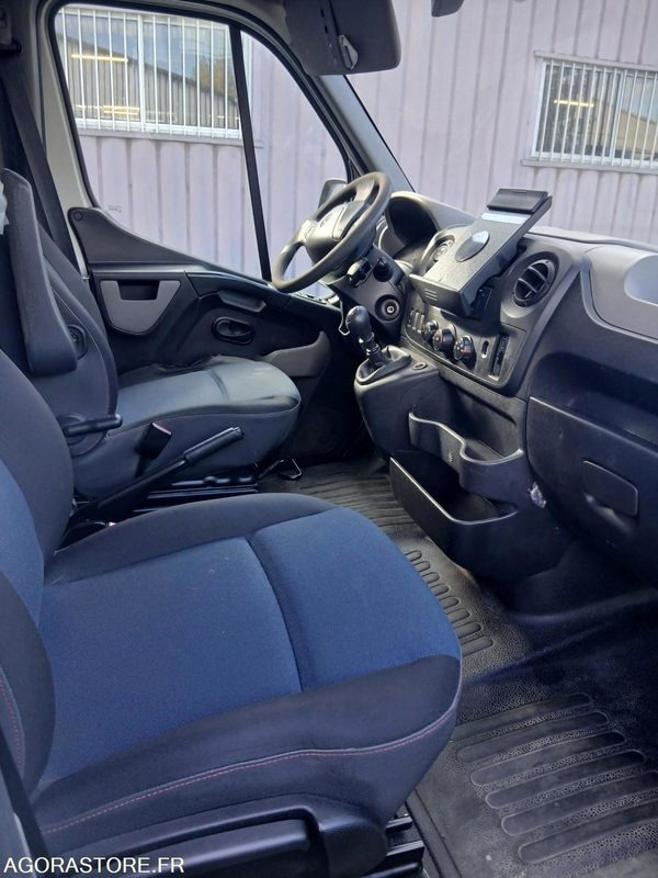 RENAULT MASTER - 2016 - 348181 Kms - Furgão: foto 3 RENAULT MASTER - 2016 - 348181 Kms - Furgão: foto 3