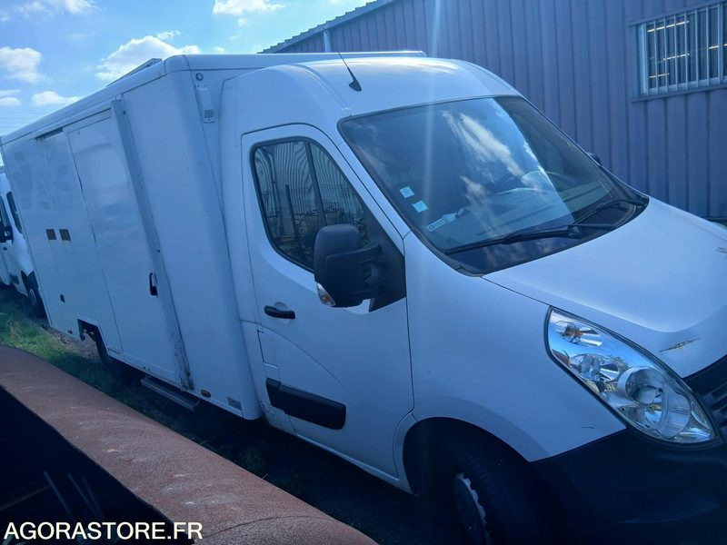 RENAULT MASTER - 2016 - 348181 Kms - Furgão: foto 1 RENAULT MASTER - 2016 - 348181 Kms - Furgão: foto 1