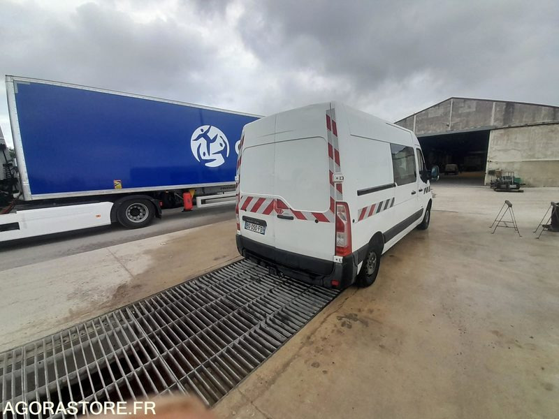RENAULT MASTER 3T5 DOUBLE CABINE - 2011 / 285 800 KM - Furgão: foto 3 RENAULT MASTER 3T5 DOUBLE CABINE - 2011 / 285 800 KM - Furgão: foto 3