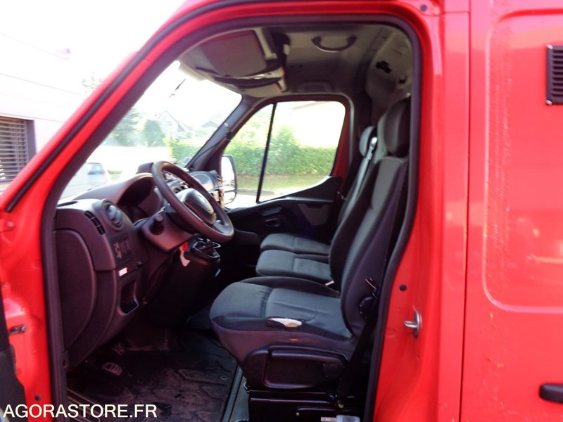 RENAULT MASTER CN.829.RR - Ambulância: foto 4 RENAULT MASTER CN.829.RR - Ambulância: foto 4