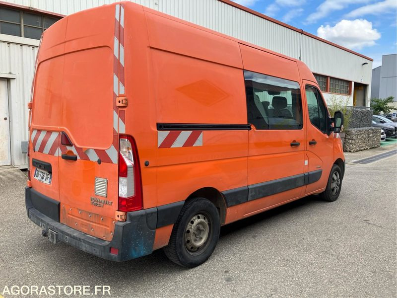 RENAULT MASTER GD CONFORT L2H2 DCI 125 - 2011 - 225401 KM - P1508911 - Furgão: foto 4 RENAULT MASTER GD CONFORT L2H2 DCI 125 - 2011 - 225401 KM - P1508911 - Furgão: foto 4