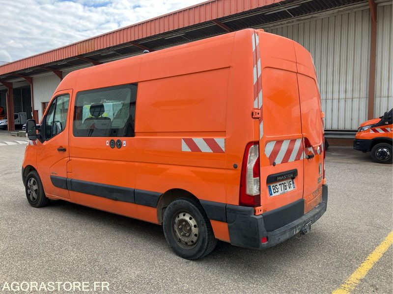 RENAULT MASTER GD CONFORT L2H2 DCI 125 - 2011 - 225401 KM - P1508911 - Furgão: foto 3 RENAULT MASTER GD CONFORT L2H2 DCI 125 - 2011 - 225401 KM - P1508911 - Furgão: foto 3