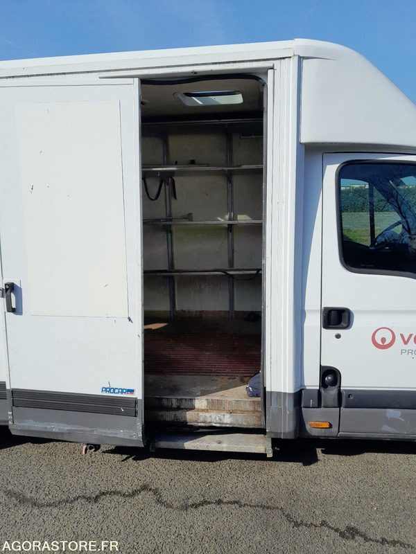 RENAULT MASTER GO - 2007 / 105461 KM (1311-VPIDF-66ICAM571X) - Furgão: foto 4 RENAULT MASTER GO - 2007 / 105461 KM (1311-VPIDF-66ICAM571X) - Furgão: foto 4
