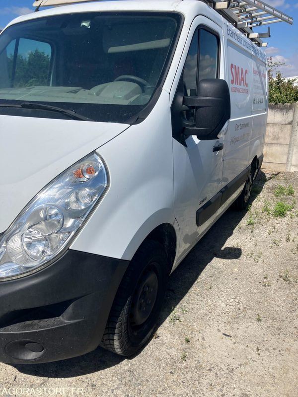 RENAULT MASTER III PHASE 2 avec galerie de toit - 2012 / 216570 KM - Furgão: foto 4 RENAULT MASTER III PHASE 2 avec galerie de toit - 2012 / 216570 KM - Furgão: foto 4