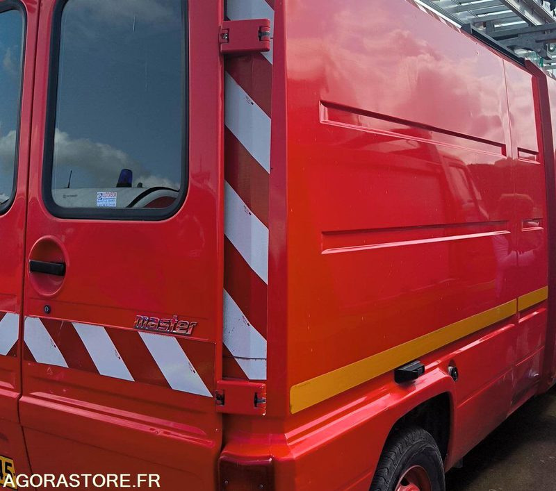 RENAULT MASTER T35 D 102714kms - 1996 - Furgão: foto 2 RENAULT MASTER T35 D 102714kms - 1996 - Furgão: foto 2