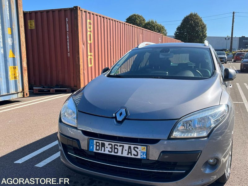 RENAULT MEGANE ESTATE XV DE FRANCE DCI 110 - Automóvel: foto 4 RENAULT MEGANE ESTATE XV DE FRANCE DCI 110 - Automóvel: foto 4