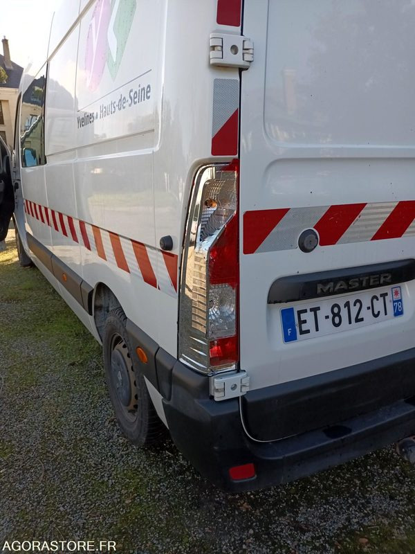RENAULT Master double cabine L3 H2 130 CV - ET-812-CT - Furgão: foto 5 RENAULT Master double cabine L3 H2 130 CV - ET-812-CT - Furgão: foto 5