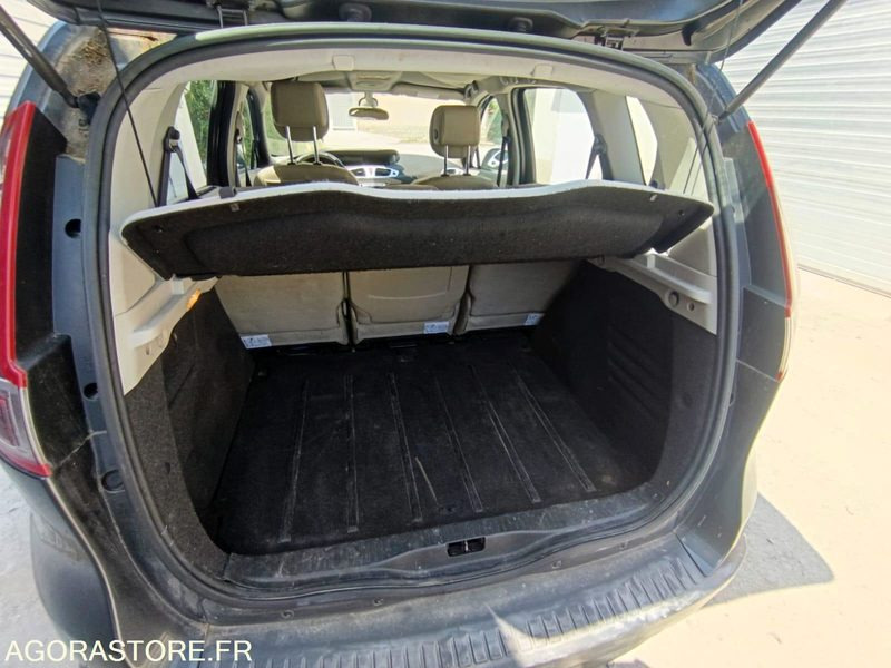 Automóvel RENAULT SCENIC - 2009 - 154900KMS: foto 16