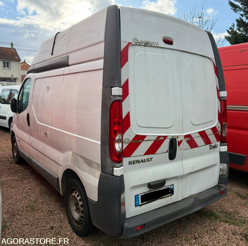 RENAULT TRAFIC 2.0 DCI 115 CH L1H2 - 233176 - 2011 - Furgão: foto 4 RENAULT TRAFIC 2.0 DCI 115 CH L1H2 - 233176 - 2011 - Furgão: foto 4