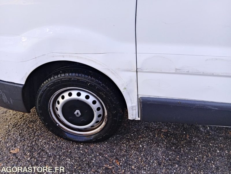 Furgão RENAULT TRAFIC - 2012 - 89191kms: foto 6