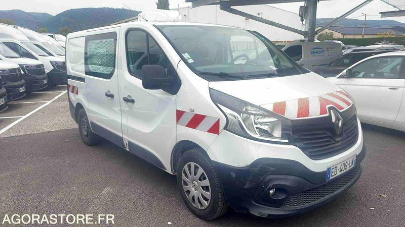 RENAULT TRAFIC - 2016 - 100335KM - ED409LN - Furgão: foto 2 RENAULT TRAFIC - 2016 - 100335KM - ED409LN - Furgão: foto 2