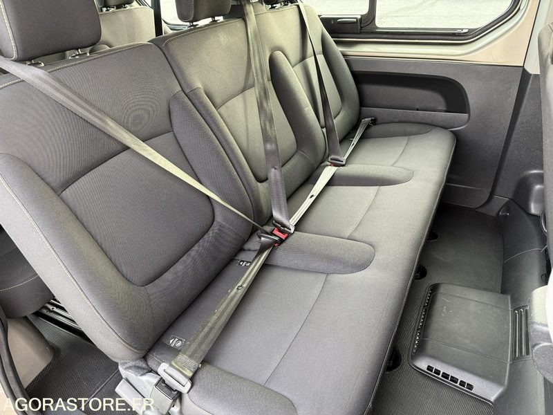 Locação de RENAULT TRAFIC - 2016 - 229166km - ED-682-NH RENAULT TRAFIC - 2016 - 229166km - ED-682-NH: foto 6 Locação de RENAULT TRAFIC - 2016 - 229166km - ED-682-NH RENAULT TRAFIC - 2016 - 229166km - ED-682-NH: foto 6