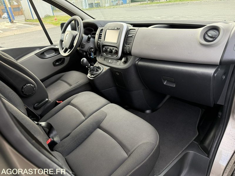 Locação de RENAULT TRAFIC - 2016 - 229166km - ED-682-NH RENAULT TRAFIC - 2016 - 229166km - ED-682-NH: foto 7 Locação de RENAULT TRAFIC - 2016 - 229166km - ED-682-NH RENAULT TRAFIC - 2016 - 229166km - ED-682-NH: foto 7