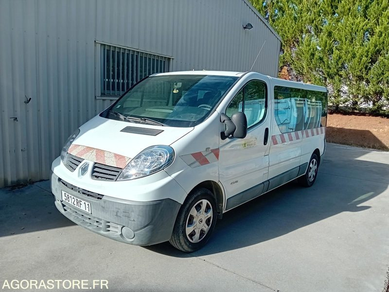 RENAULT TRAFIC DCI 115 L2H2 VP 9 places - Micro-ônibus, Furgão de passageiros: foto 1 RENAULT TRAFIC DCI 115 L2H2 VP 9 places - Micro-ônibus, Furgão de passageiros: foto 1