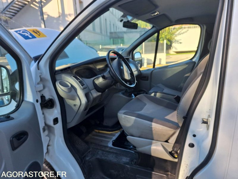 RENAULT TRAFIC - Micro-ônibus, Furgão de passageiros: foto 5 RENAULT TRAFIC - Micro-ônibus, Furgão de passageiros: foto 5