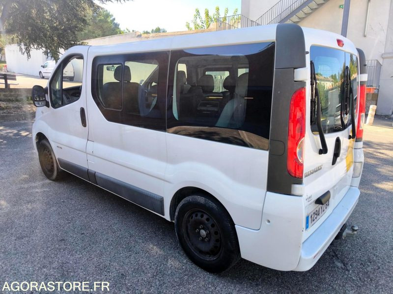 RENAULT TRAFIC MINI BUS BVA - Micro-ônibus, Furgão de passageiros: foto 4 RENAULT TRAFIC MINI BUS BVA - Micro-ônibus, Furgão de passageiros: foto 4