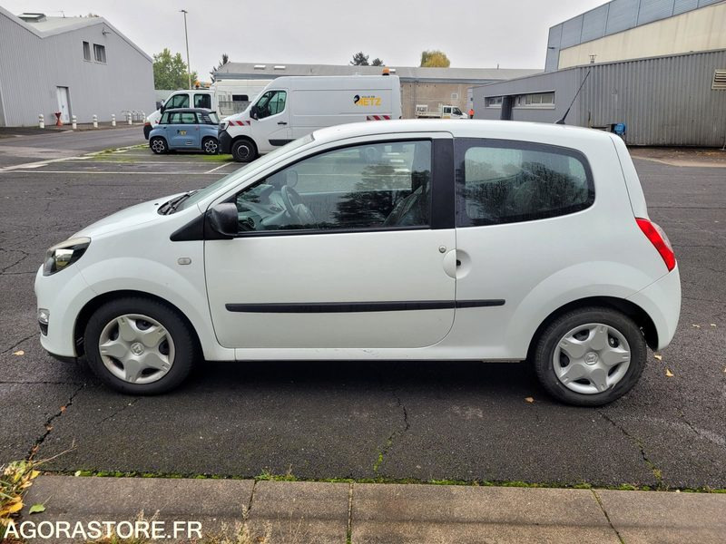 RENAULT TWINGO - DB-290-VQ - VIN VF1CNJ10550142907 - Automóvel: foto 1 RENAULT TWINGO - DB-290-VQ - VIN VF1CNJ10550142907 - Automóvel: foto 1
