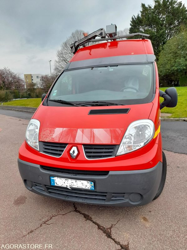 Furgão RENAULT Trafic II Fourgon Phase 2 L2H2 1200kg 2.0 dCi 16V 115 cv (MECA 563): foto 1