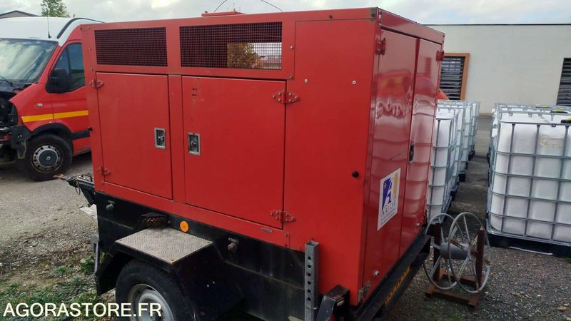 Remorque compresseur Bauer - Compressor de ar: foto 1 Remorque compresseur Bauer - Compressor de ar: foto 1