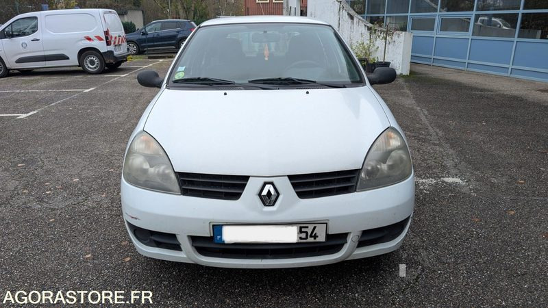 Renault CLIO 2 - Automóvel: foto 1 Renault CLIO 2 - Automóvel: foto 1