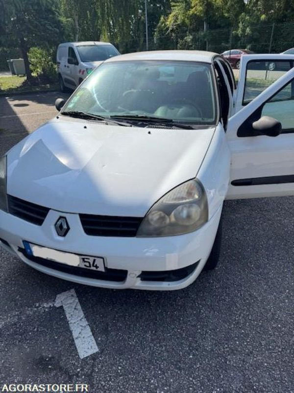 Renault CLIO 2 - Automóvel: foto 1 Renault CLIO 2 - Automóvel: foto 1