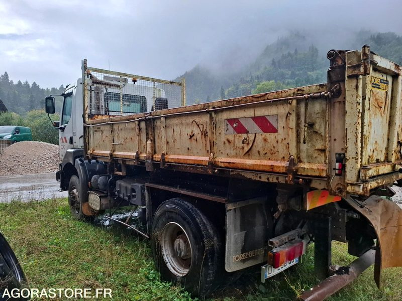 Renault KERAX 2004 - 252967 kms - Furgão basculante: foto 4 Renault KERAX 2004 - 252967 kms - Furgão basculante: foto 4