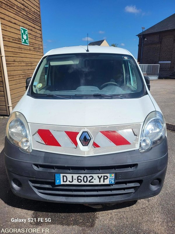 Renault Kangoo 2 141721 kms 2008 - Furgão compacto: foto 3 Renault Kangoo 2 141721 kms 2008 - Furgão compacto: foto 3