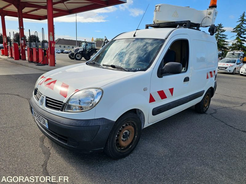 Renault Kangoo - 2008 - 174938km - BN260SN - Furgão compacto: foto 1 Renault Kangoo - 2008 - 174938km - BN260SN - Furgão compacto: foto 1