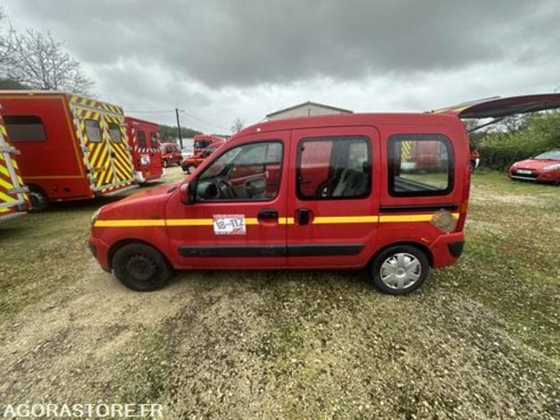 Renault Kangoo - 6953KC46 - Furgão compacto: foto 2 Renault Kangoo - 6953KC46 - Furgão compacto: foto 2