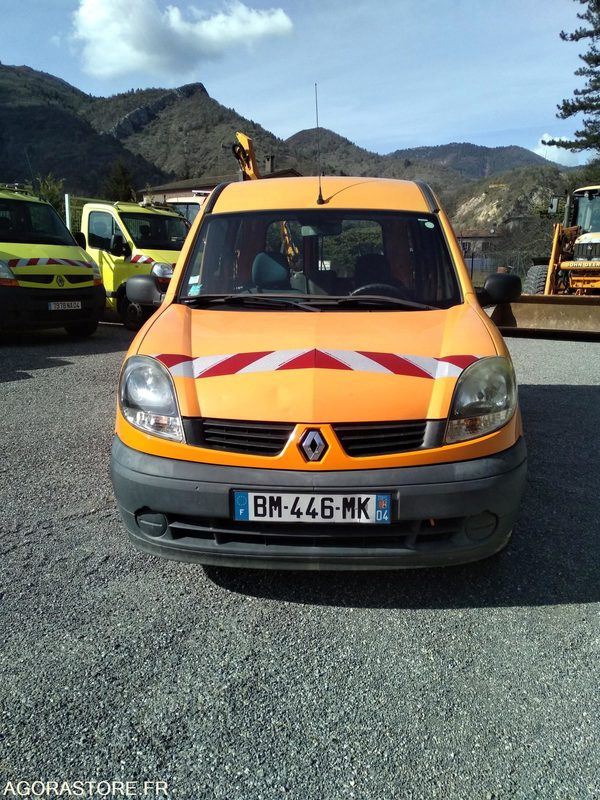 Renault Kangoo Authentique 1.5 Dci 70 - 2008 - 152220 KM - Furgão compacto: foto 5 Renault Kangoo Authentique 1.5 Dci 70 - 2008 - 152220 KM - Furgão compacto: foto 5