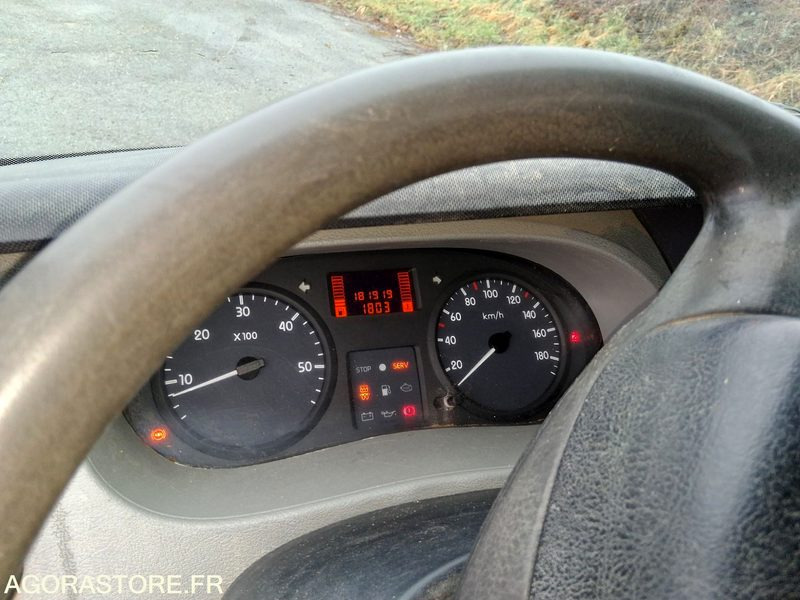 Renault Master 120 DCI - Furgão basculante: foto 4 Renault Master 120 DCI - Furgão basculante: foto 4