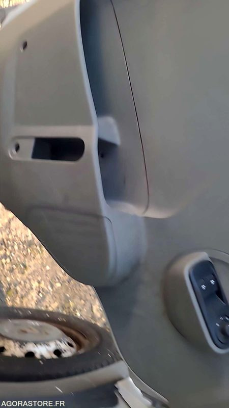 Renault Master - 2010 - 133446kms - AH275HD - Furgão: foto 5 Renault Master - 2010 - 133446kms - AH275HD - Furgão: foto 5