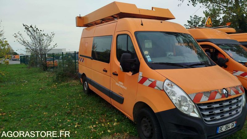 Renault Master - 2010 - 327332kms - BC064GK - Furgão: foto 1 Renault Master - 2010 - 327332kms - BC064GK - Furgão: foto 1