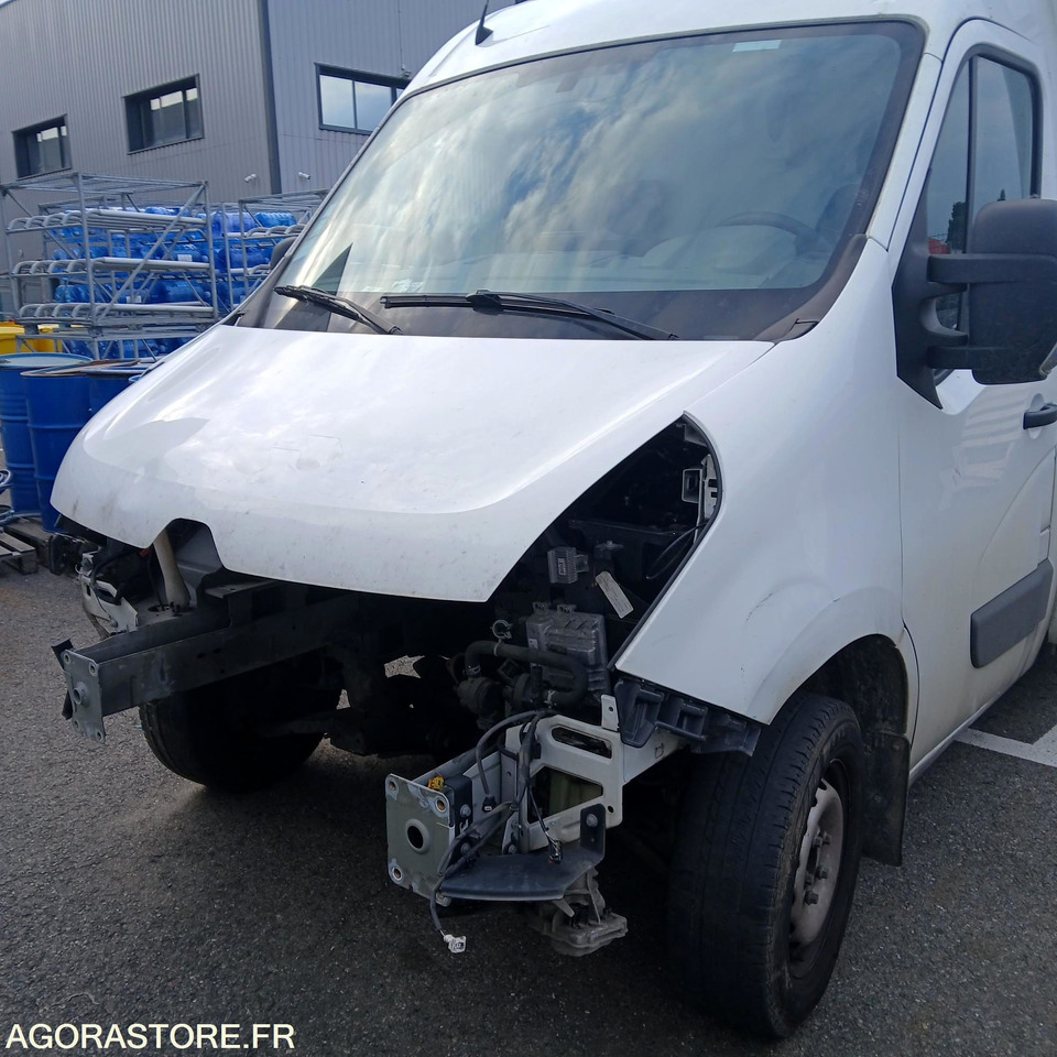Renault Master 2017 //km 200856 au 17/07/2024 - Furgão: foto 1 Renault Master 2017 //km 200856 au 17/07/2024 - Furgão: foto 1