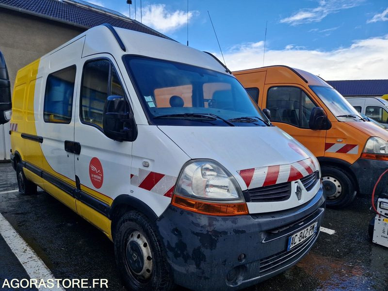 Renault Master - 294395- 2009- AC842PM - Furgão: foto 2 Renault Master - 294395- 2009- AC842PM - Furgão: foto 2