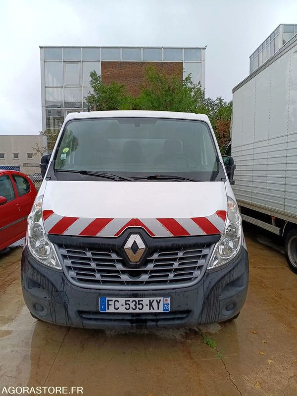 Renault Master Benne - 37900 km - 2018 - Furgão basculante: foto 2 Renault Master Benne - 37900 km - 2018 - Furgão basculante: foto 2