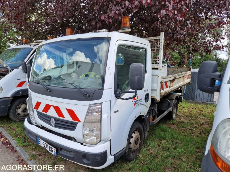 Renault Maxity - 2008 - 186709 -EL304DR - Furgão basculante: foto 1 Renault Maxity - 2008 - 186709 -EL304DR - Furgão basculante: foto 1