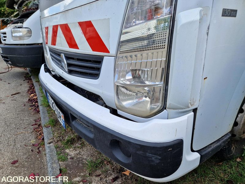Renault Maxity - 2008 - 186709 -EL304DR - Furgão basculante: foto 2 Renault Maxity - 2008 - 186709 -EL304DR - Furgão basculante: foto 2