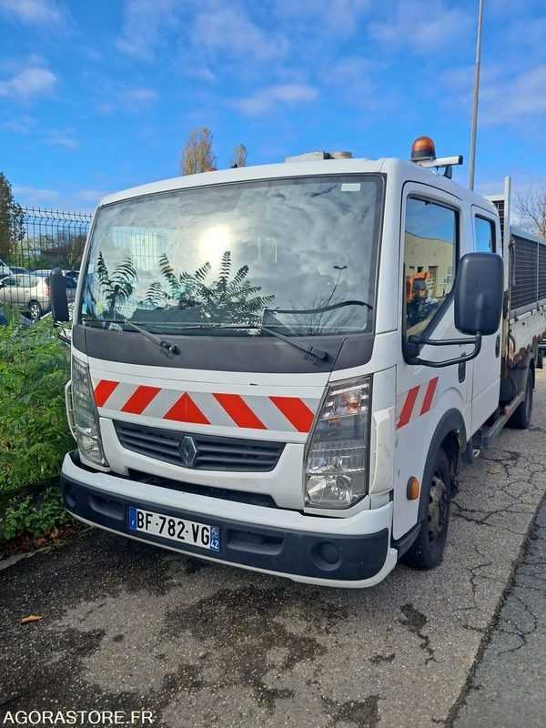 Renault Maxity BF-782-VG - Furgão basculante: foto 1 Renault Maxity BF-782-VG - Furgão basculante: foto 1