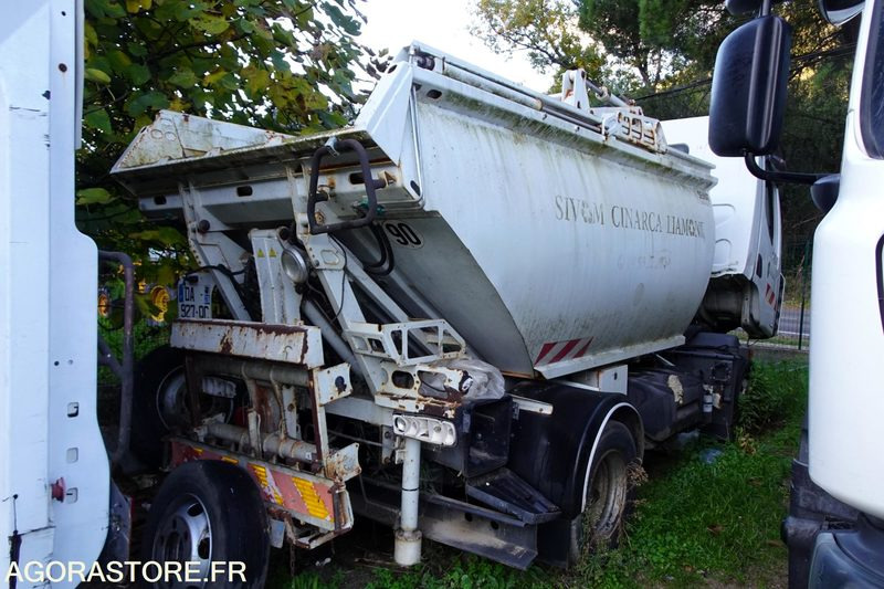 Renault Midlum 220 DXI - Automóvel: foto 1 Renault Midlum 220 DXI - Automóvel: foto 1