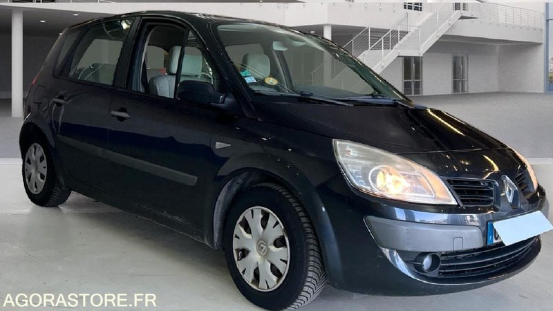 Renault Scénic 1.5 DCI . Contrôle -OK - Motocicleta: foto 2 Renault Scénic 1.5 DCI . Contrôle -OK - Motocicleta: foto 2