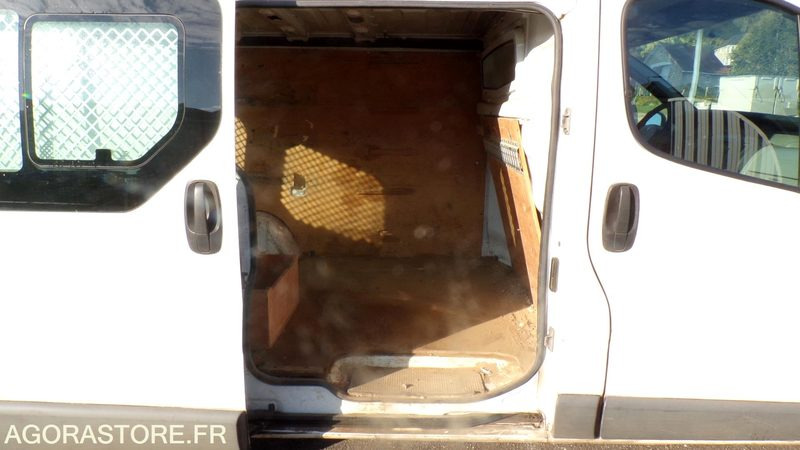 Renault Trafic AD-751-WW (BE) - Furgão: foto 5 Renault Trafic AD-751-WW (BE) - Furgão: foto 5