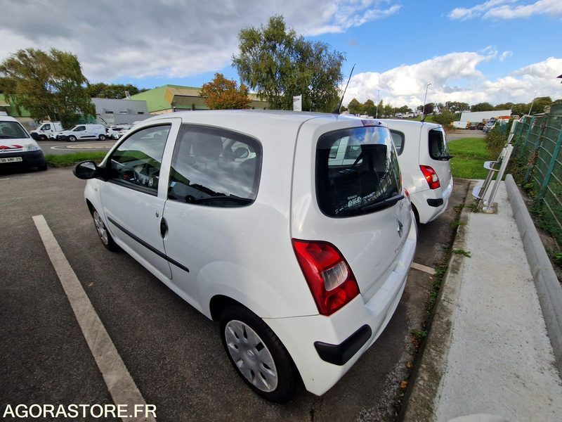 Renault Twingo - 2007 - 102606 - 58ALD29 - Automóvel: foto 4 Renault Twingo - 2007 - 102606 - 58ALD29 - Automóvel: foto 4