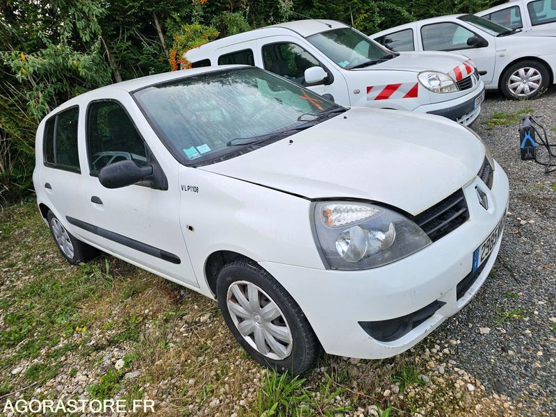 Renault clio - 2008 - 189212km - 2985WX28 - Automóvel: foto 2 Renault clio - 2008 - 189212km - 2985WX28 - Automóvel: foto 2