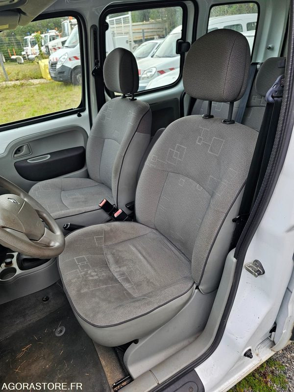 Renault kangoo - 2007 - 243472km - 1330WN28 - Automóvel: foto 5 Renault kangoo - 2007 - 243472km - 1330WN28 - Automóvel: foto 5