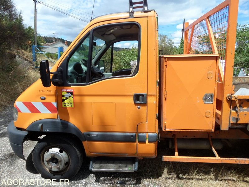Renault mascott tribenne 5T- 310000km - 2001 (BY-529-FQ) - Furgão basculante: foto 2 Renault mascott tribenne 5T- 310000km - 2001 (BY-529-FQ) - Furgão basculante: foto 2